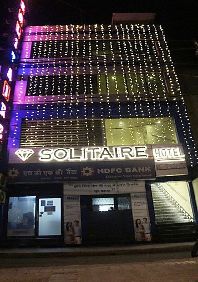 Solitaire Hotel New Delhi Eksteriør billede